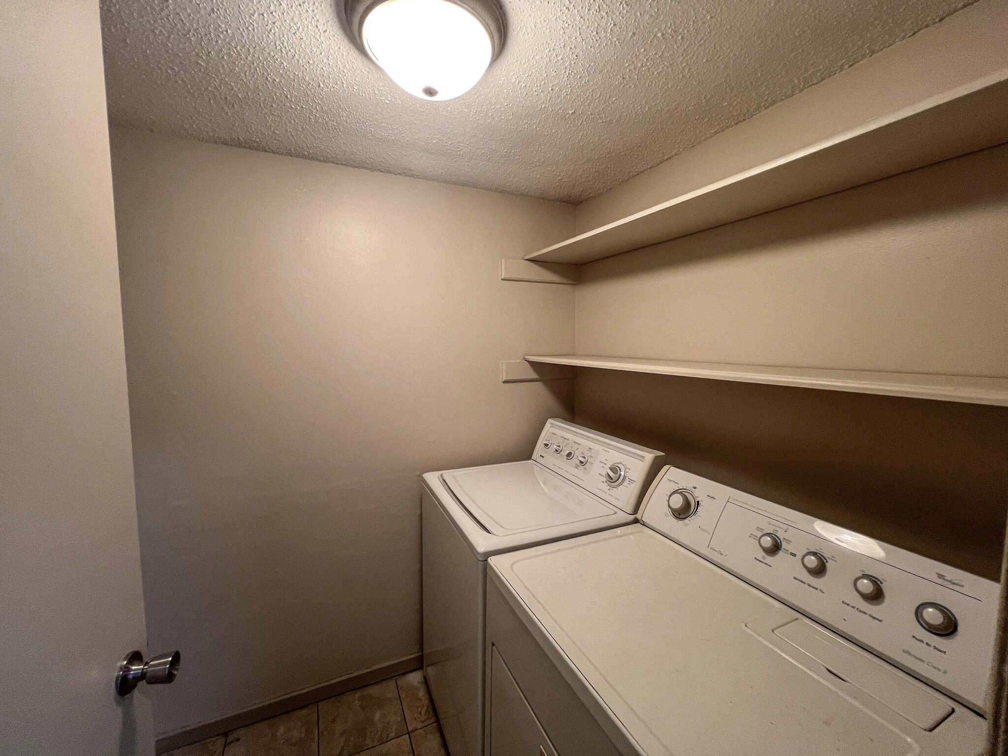 Building Photo - 7206 Creekside Dr