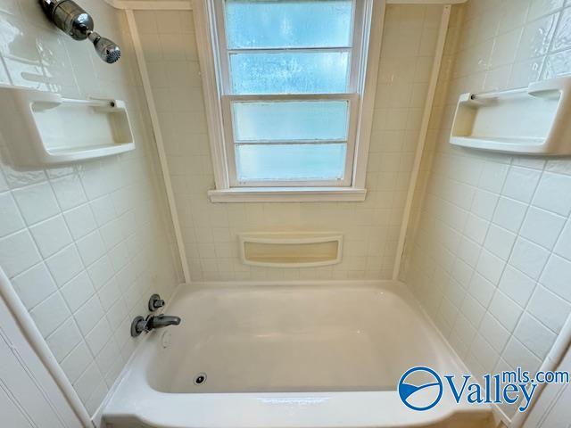 Building Photo - 106 Delaware Blvd NW