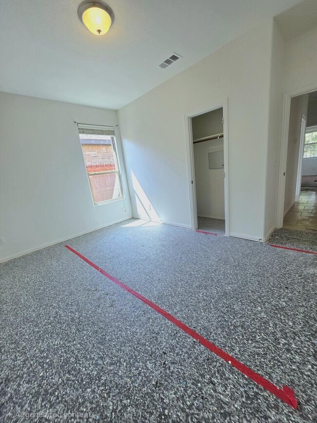 Building Photo - 7310 Fossell Ranch Rd