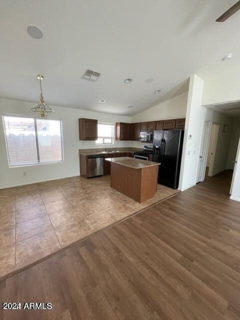 Building Photo - 21080 N Wilford Ave