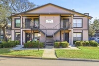 Building Photo - 4004 Nestle Oaks Pl