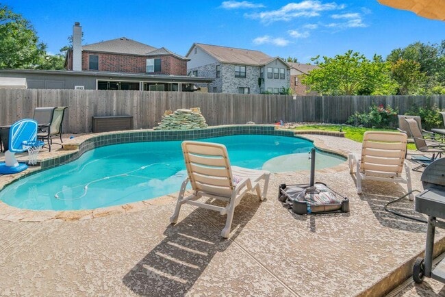 Building Photo - 1117 Del Roy Dr