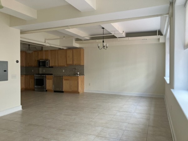 Building Photo - 300 COMMUNIPAW Ave