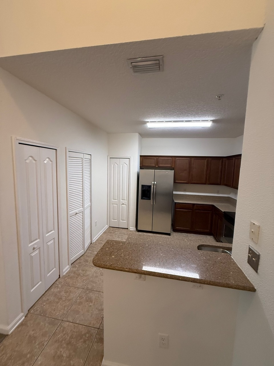 Building Photo - 4908 Key Lime Dr