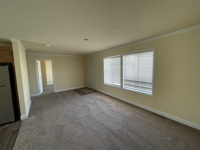 Building Photo - 4200 Maslona Dr