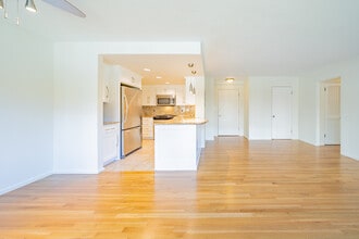 Building Photo - The Sunset Apartments