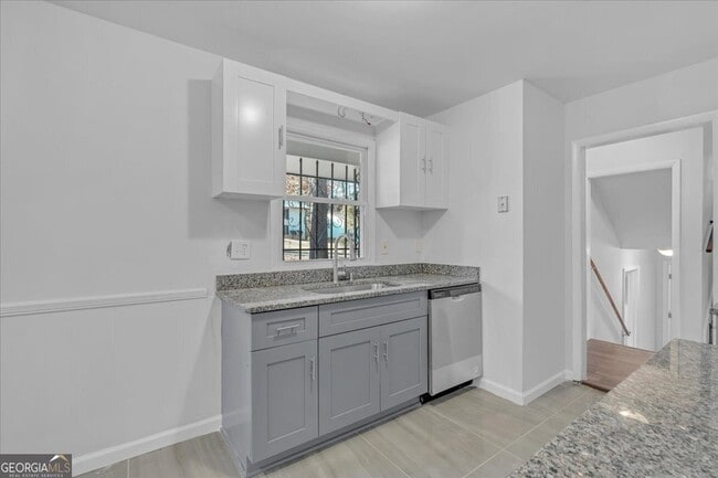 Building Photo - 2080 Bluffton Way