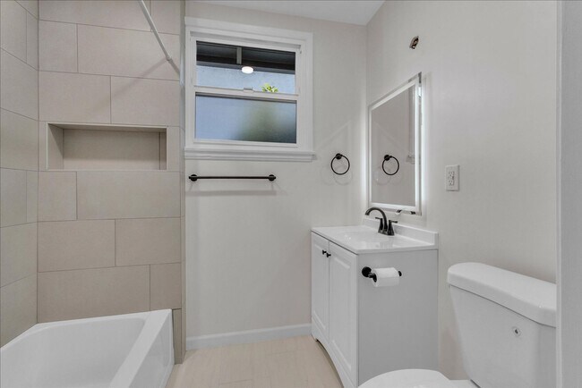Building Photo - 4943 Coldwater Canyon Ave