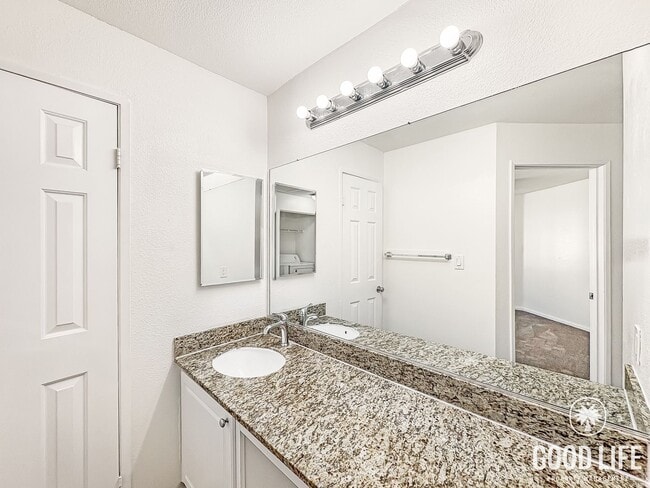 Building Photo - Modern UTC Condo with En Suite Bedrooms, Balcony & Community Amenities