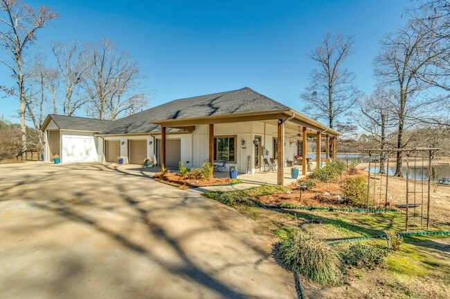 Building Photo - 1310 Jimmy Williams Rd