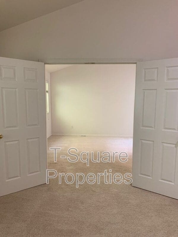 Building Photo - 13252 NE 183rd St