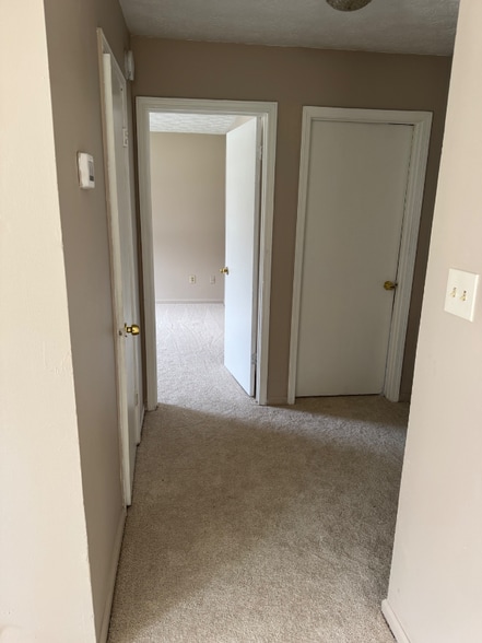 Building Photo - 3953 McClure Dr