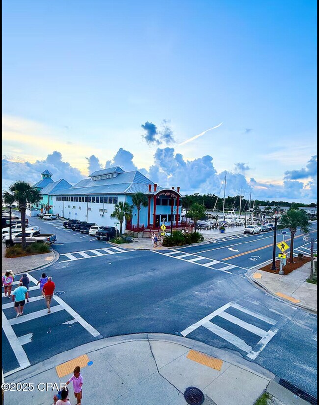 Building Photo - 2615 W 11th St