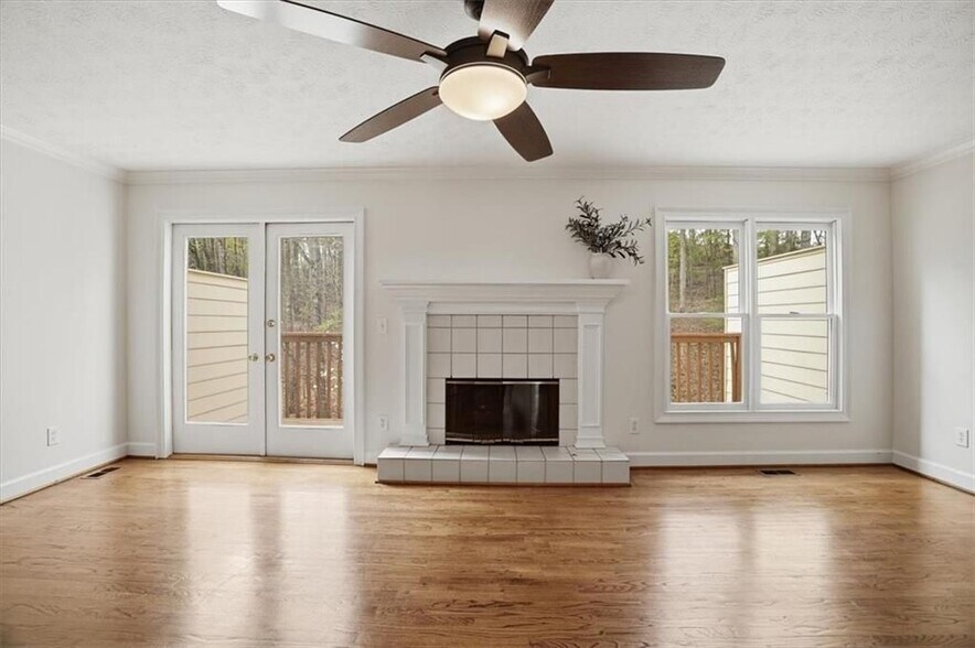 Building Photo - 2600 Holcomb Springs Dr