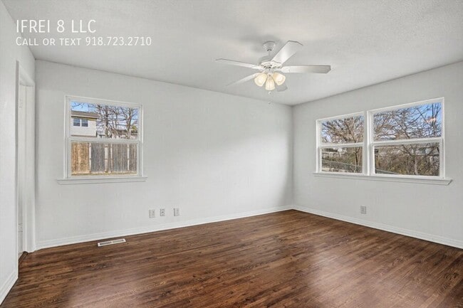 Building Photo - 3802 S Allegheny Ave