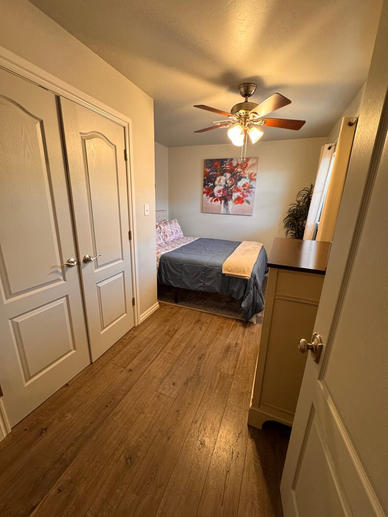 Building Photo - 1207 W Gore Blvd