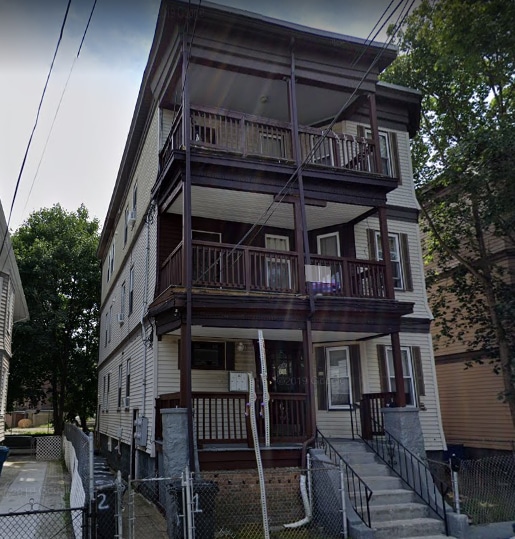 Primary Photo - 44 Wildwood St