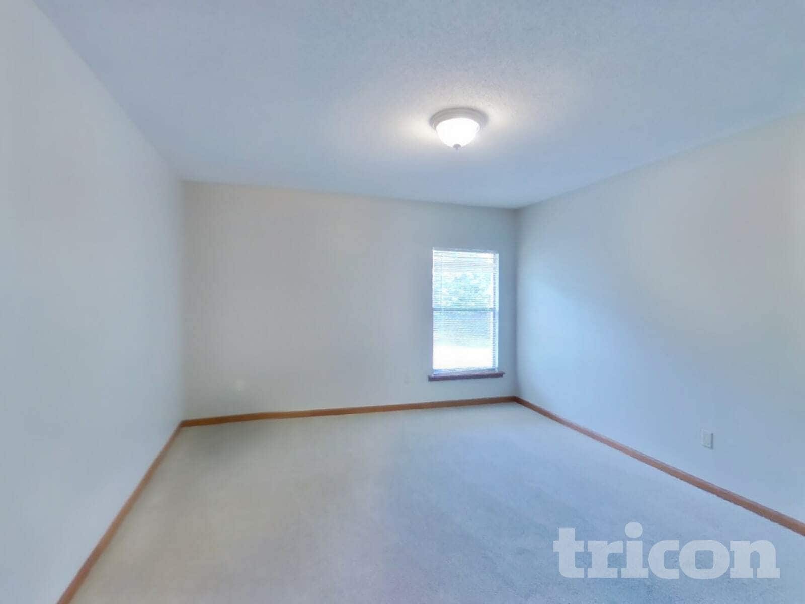 Building Photo - 4750 Deerfoot Ct