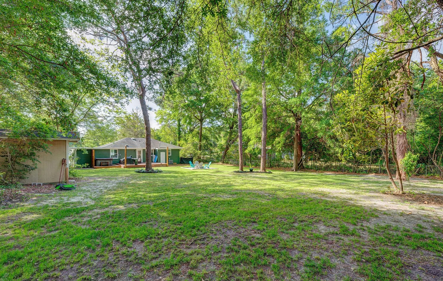 Building Photo - 909 Francis Marion Dr
