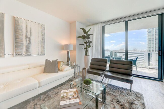 Building Photo - 650 NE 32nd St