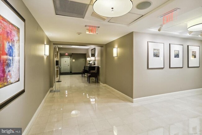 Building Photo - 4601 N Park Ave