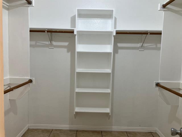 Building Photo - 2116 Sol Dr