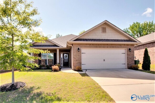 Building Photo - 155 Grey Fawn Trail