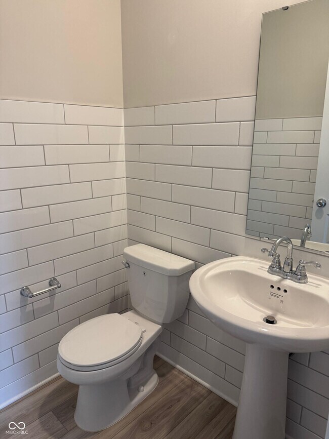 Building Photo - 18622 Walsh Wy