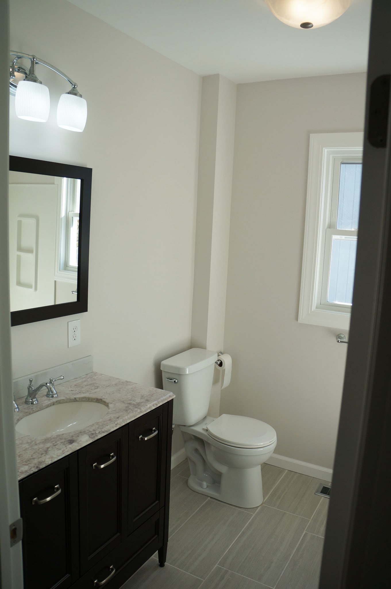 Bathroom - 22 Bradley St