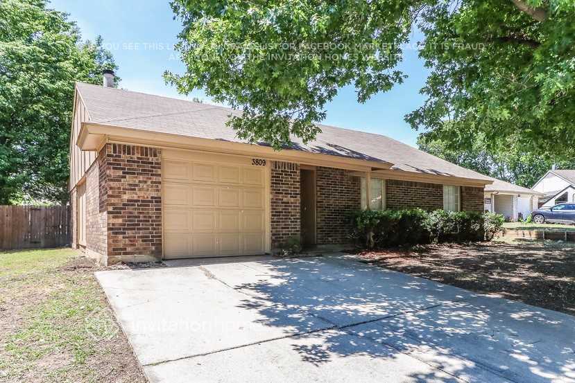 Building Photo - 3809 Wooddale Ct