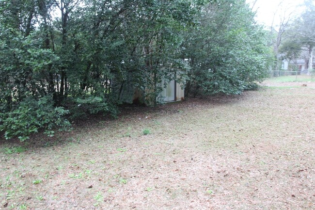 Building Photo - 1807 W Broad Ave