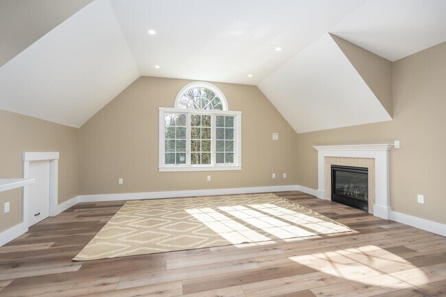 Building Photo - 115 Great Pine Cir