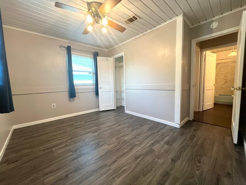 BR1 - 1407 W Church St