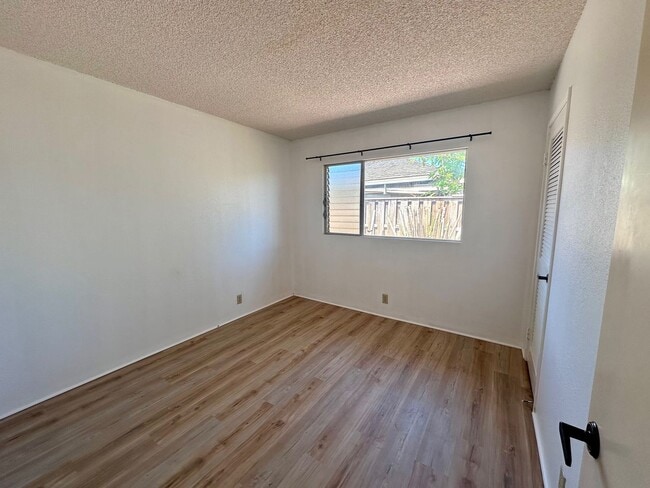 Building Photo - For Rent - 94-1069 Mele St.