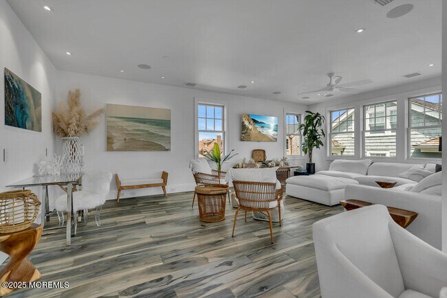 Building Photo - 985 Ocean Ave