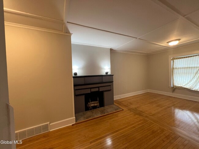 Building Photo - 1084 Wendell Ave