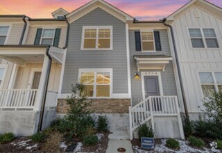 Building Photo - Stunning 3BD, 2.5BA Raleigh Townhome with ...
