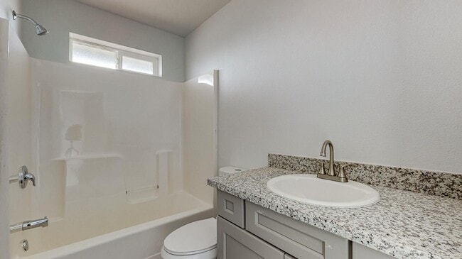 Building Photo - 2352 Karen Ct