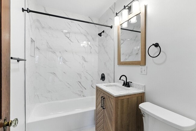 Building Photo - 29 Arbroth St