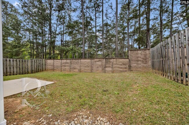 Building Photo - 151 Springhaven Dr