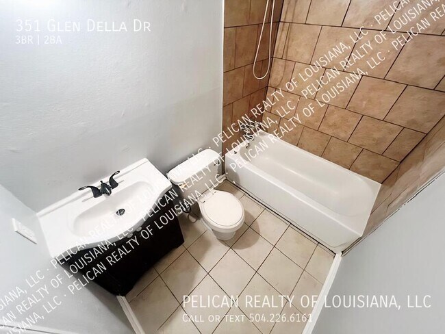 Building Photo - 351 Glen Della Dr