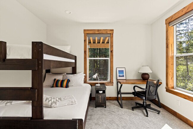 Building Photo - 89192 US-26