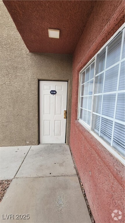 Building Photo - 4730 E Craig Rd
