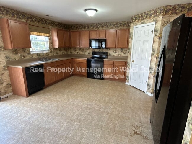 Building Photo - 5323 Seaspray Ln
