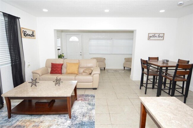 Building Photo - 156 146th Ave