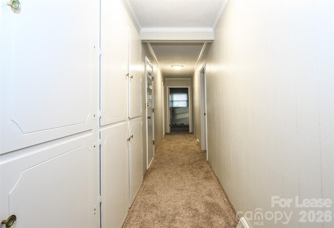 Building Photo - 34 Rollingwood Ln