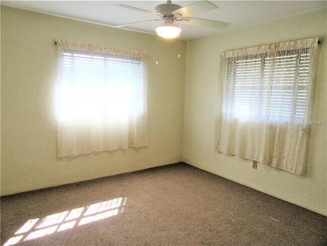 Building Photo - 5800 21st Ave. S