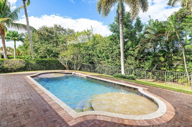Building Photo - 4255 Gleneagles Dr