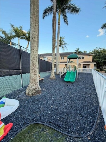 Building Photo - 5755 NW 115th Ct