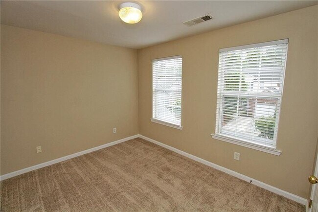 Building Photo - 4739 Autumn Rose Trail